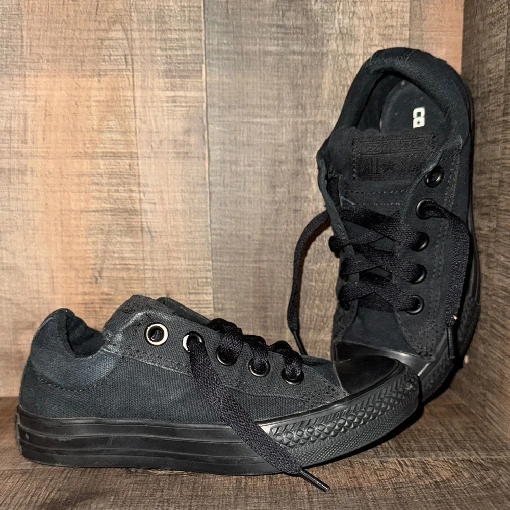 Converse Black Canvas kids Sneakers-size 12